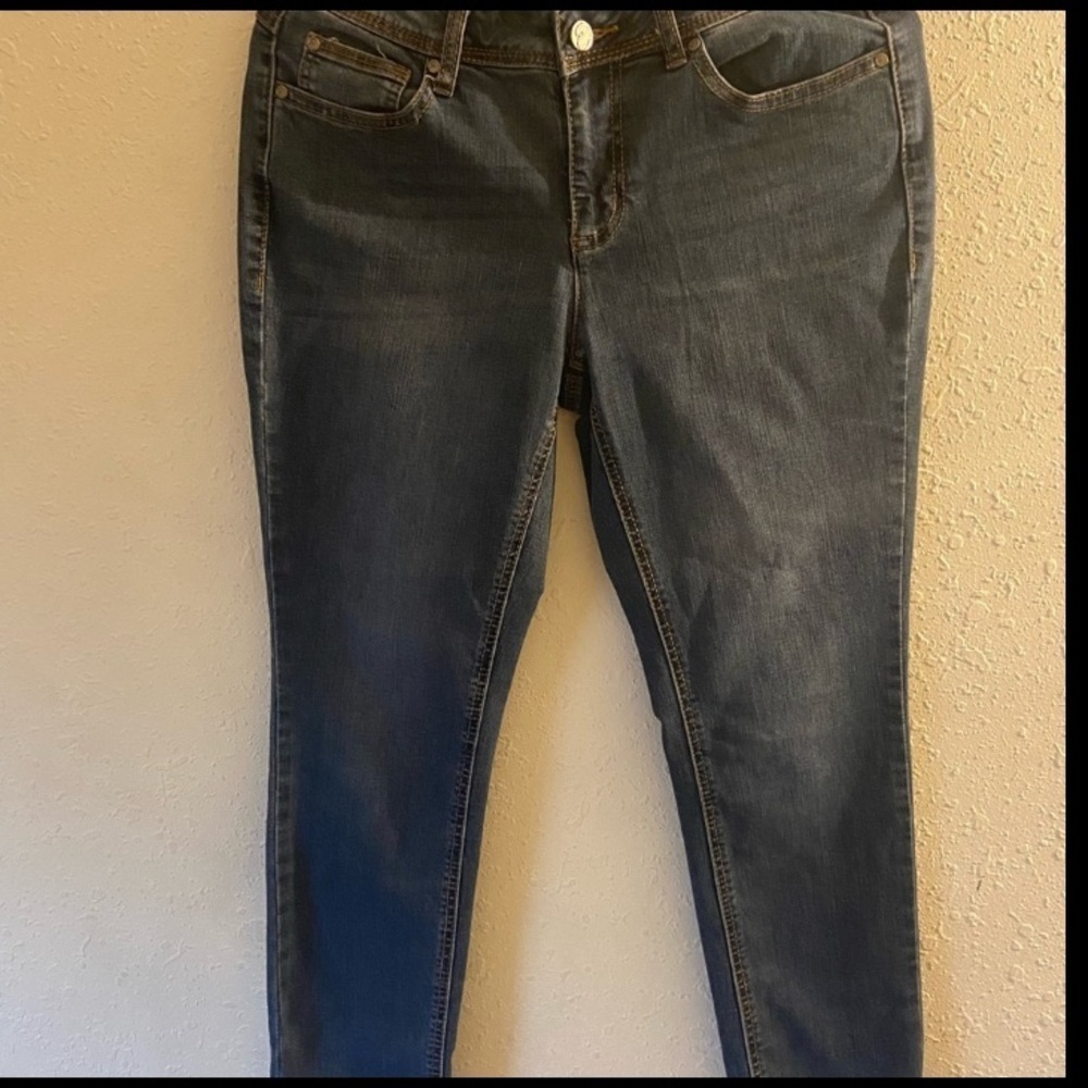Earl jeans size 6 blue P5